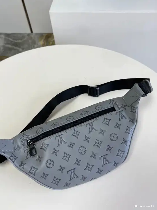 Aaa replica bags DISCOVERY LOUIS BUMBAG VUITTON 0629